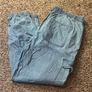 American Eagle Outfitters Light Blue Cropped Jeans